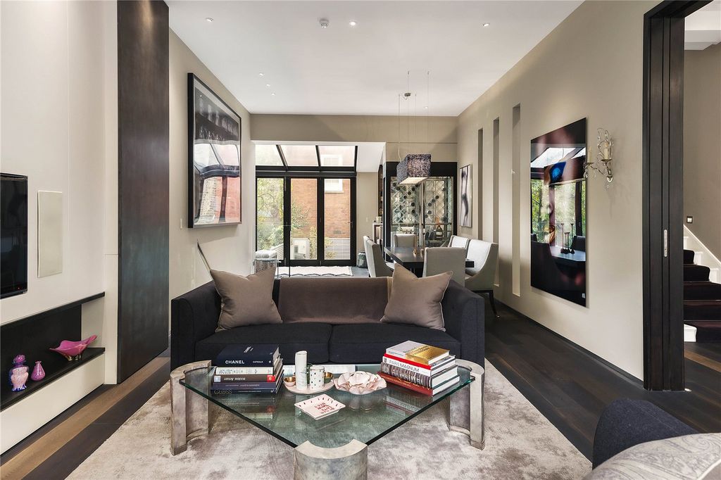 Property photo 3 of 16 Reception Room 3