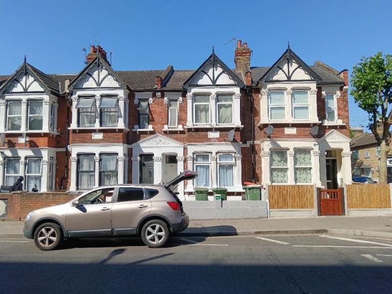 Property photo 1 of 13