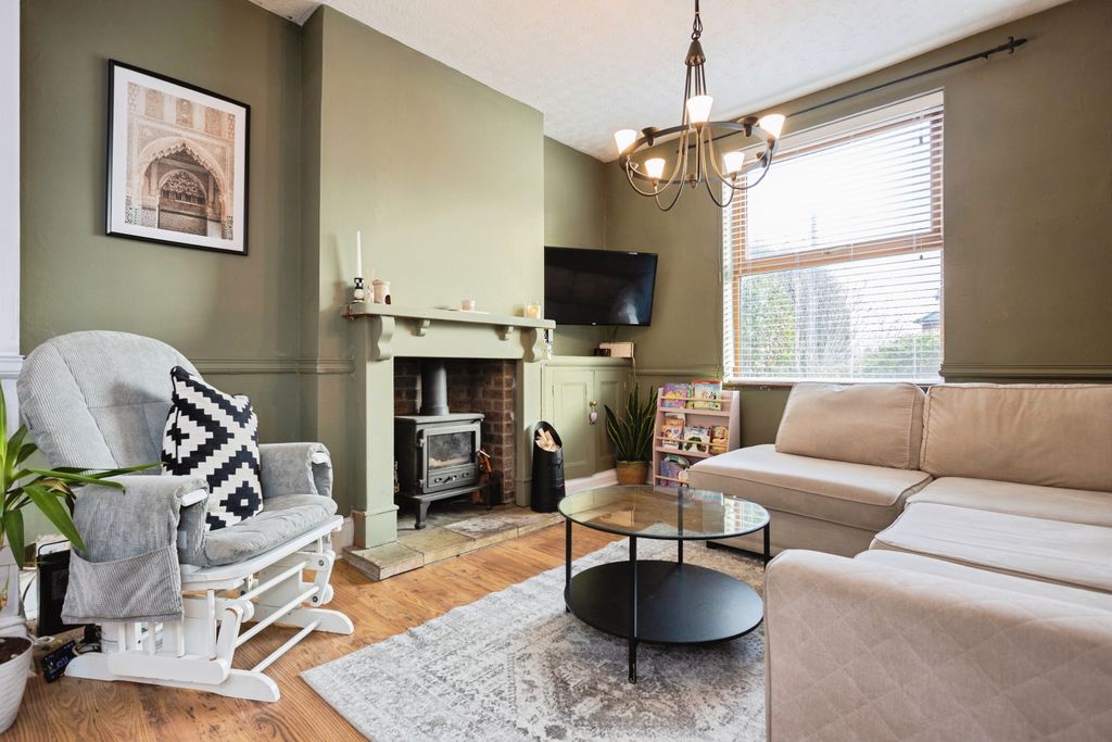 Property photo 3 of 18