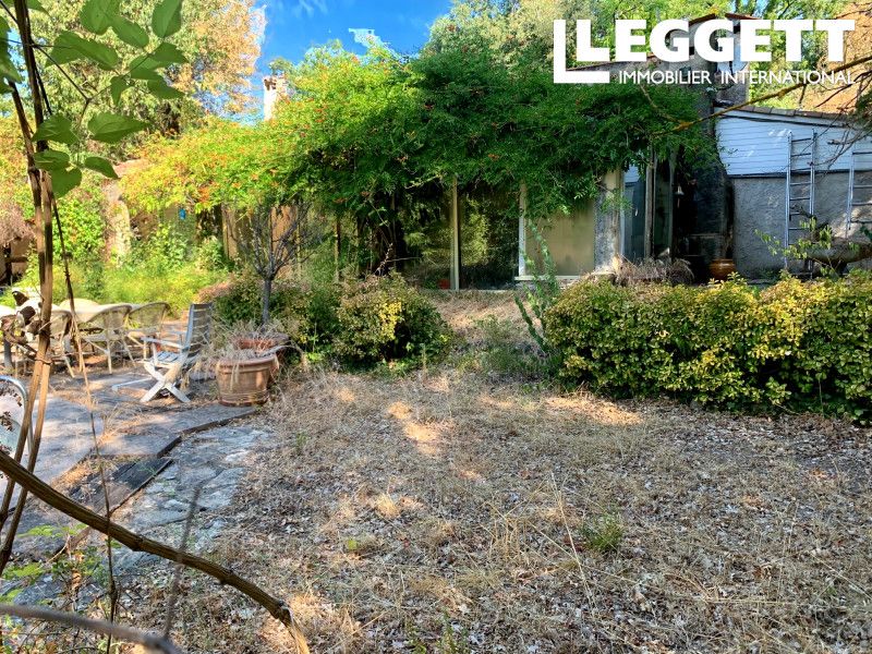 Property photo 2 of 6
