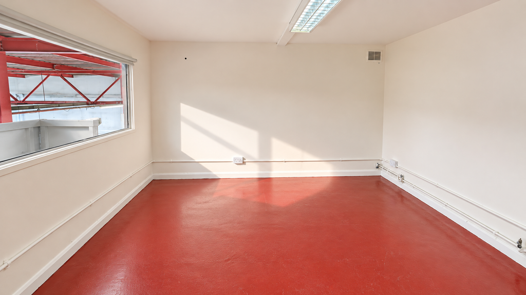 Property photo 3 of 9