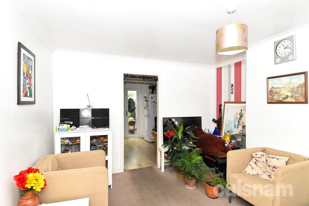 Property photo 3 of 19 Picture No. 15