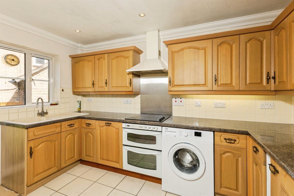 Property photo 3 of 19