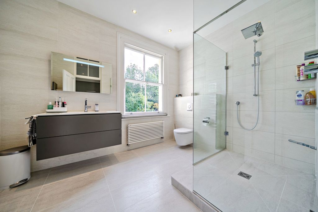Property photo 2 of 28 1537065-11-1A154B...
