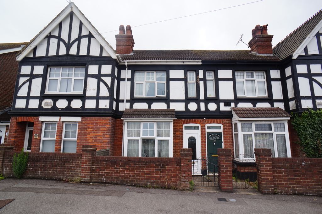 Property photo 1 of 6