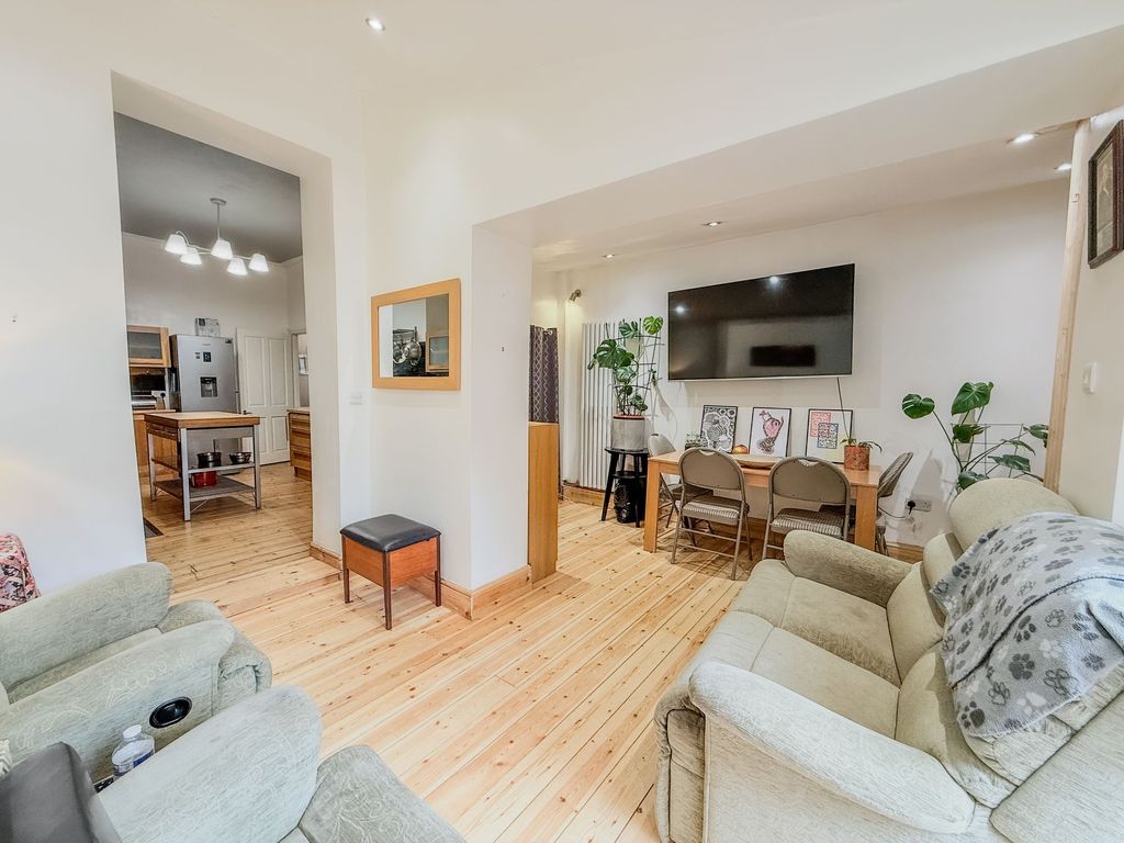 Property photo 3 of 12 Family/Dining Room