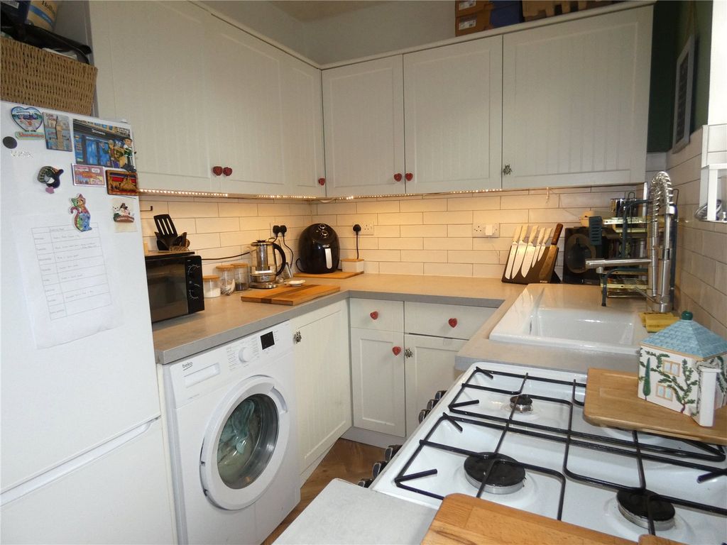 Property photo 3 of 12 Kitchen