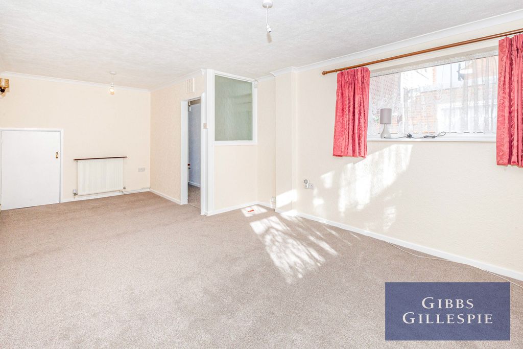 Property photo 2 of 10 2