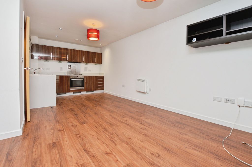 Property photo 3 of 8 Lounge Long Shot