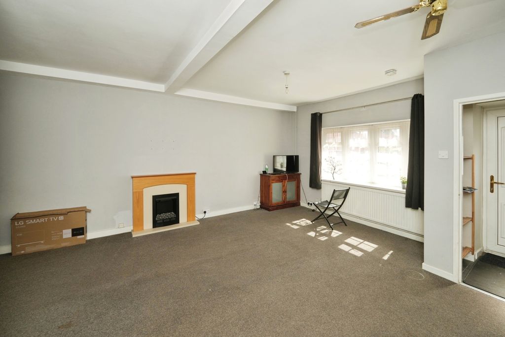 Property photo 2 of 14 Pbox-Img.Jpg