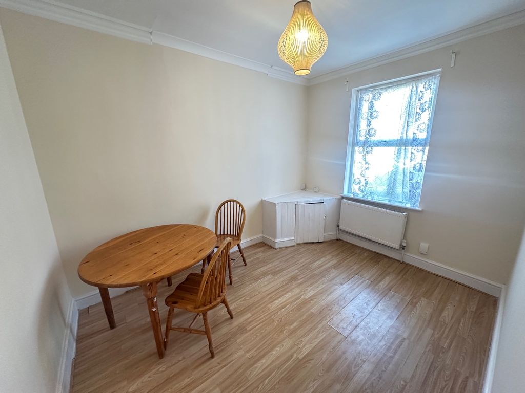 Property photo 2 of 10 5396631