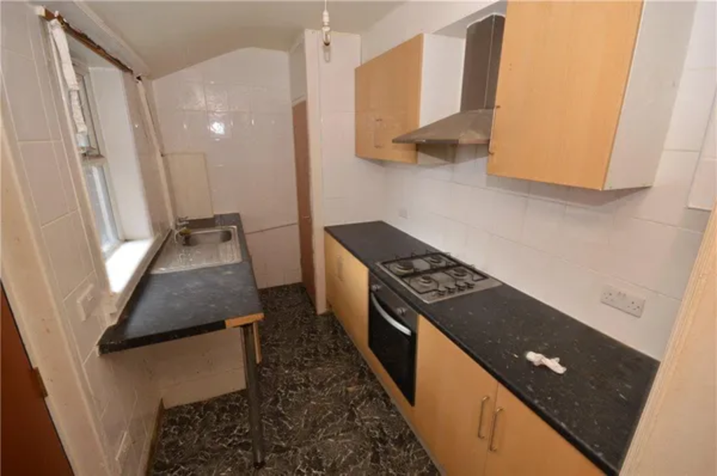 Property photo 2 of 3