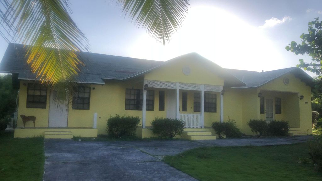 Property photo 1 of 6
