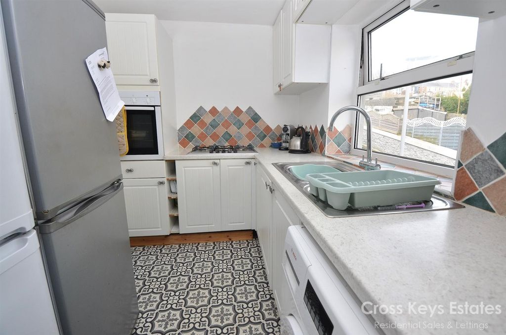 Property photo 3 of 11 3-Dsc_1173.Jpg