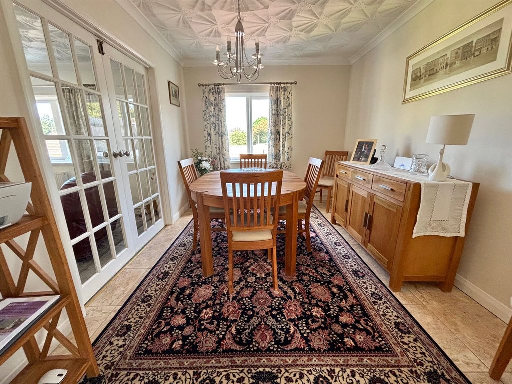 Additional image 5 of 3 bed bungalow for salePriory Lodge Close, Milford Haven, Pembrokeshire SA73