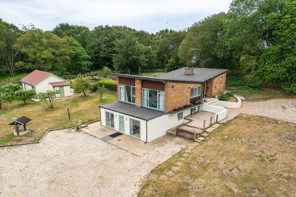 Property photo 1 of 29