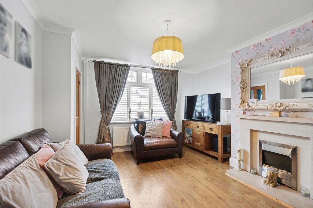 Property photo 2 of 15 Lounge_2.Jpeg