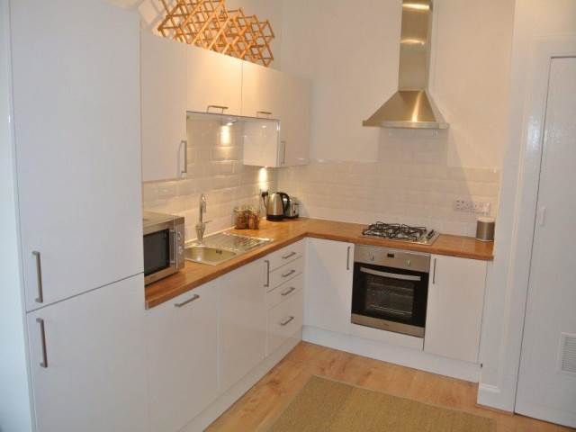 Property photo 2 of 11 Kitchen