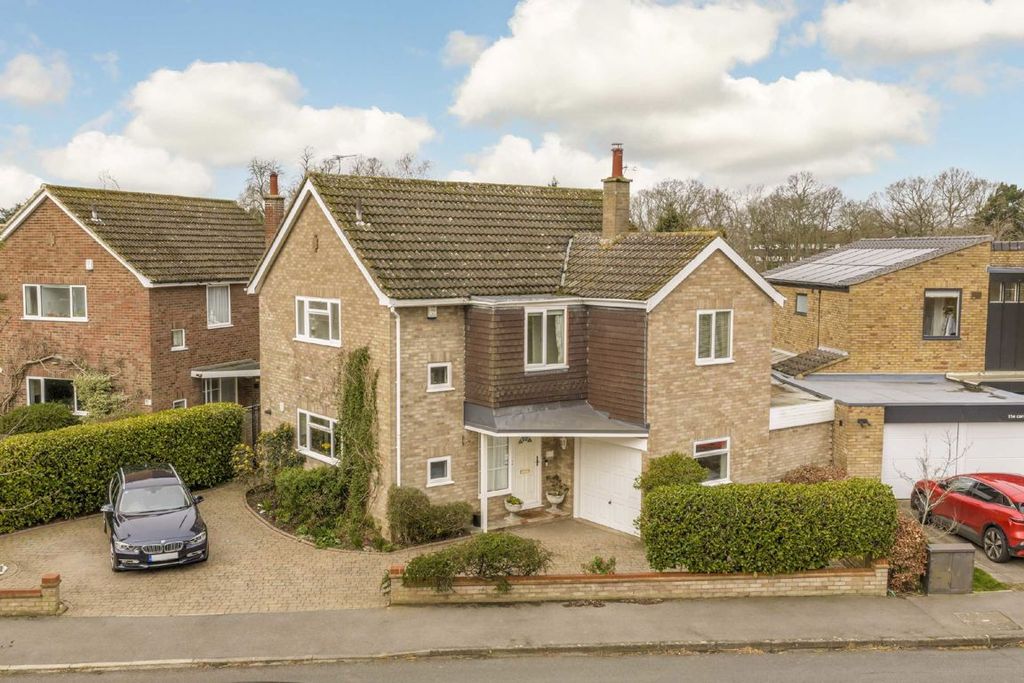 Property photo 1 of 11