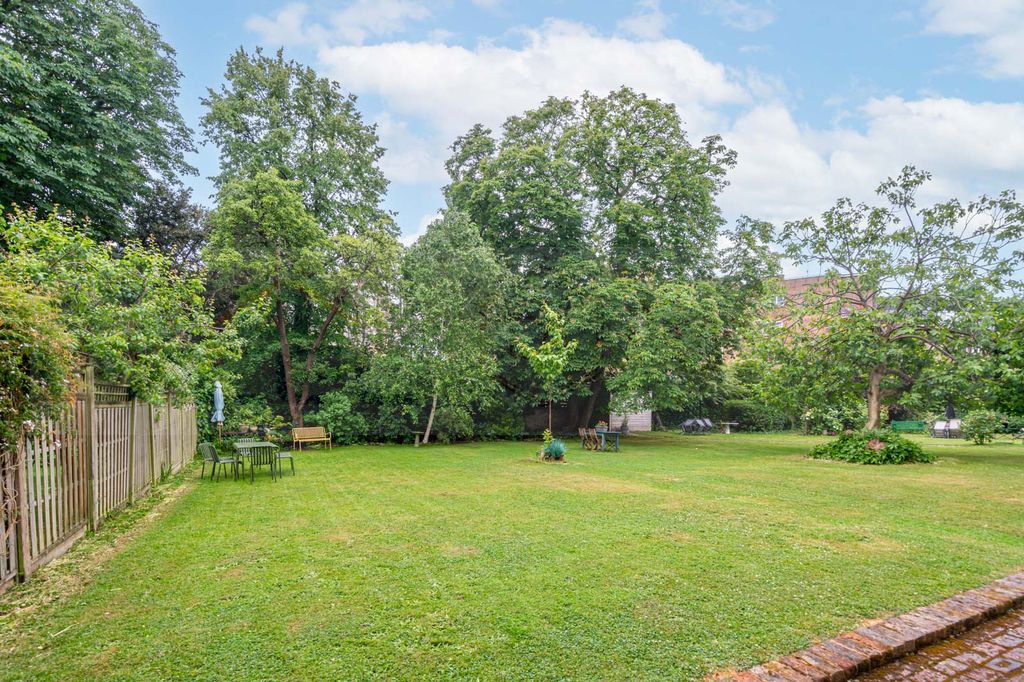 Property photo 1 of 8 Dsc00861-Edit