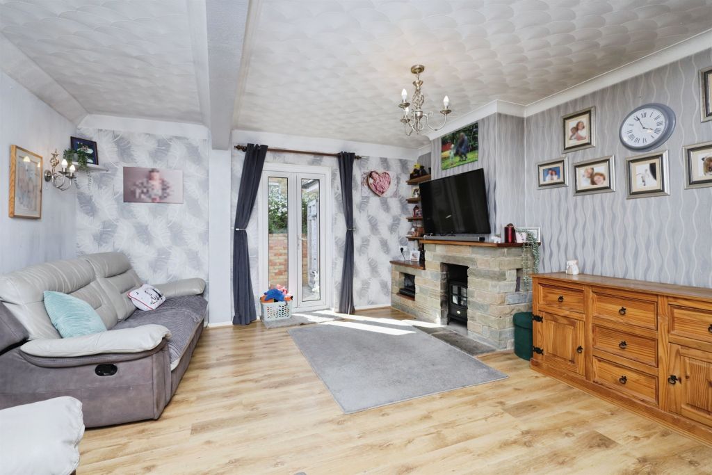 Property photo 3 of 14