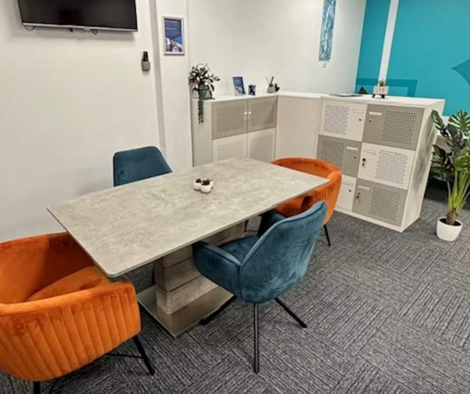 Property photo 3 of 7 Photo 2