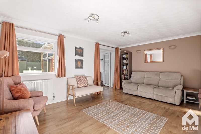 Property photo 3 of 12 Photo 5