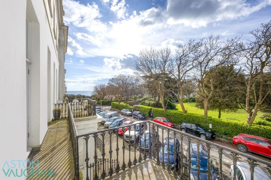 Property photo 2 of 18 4687871