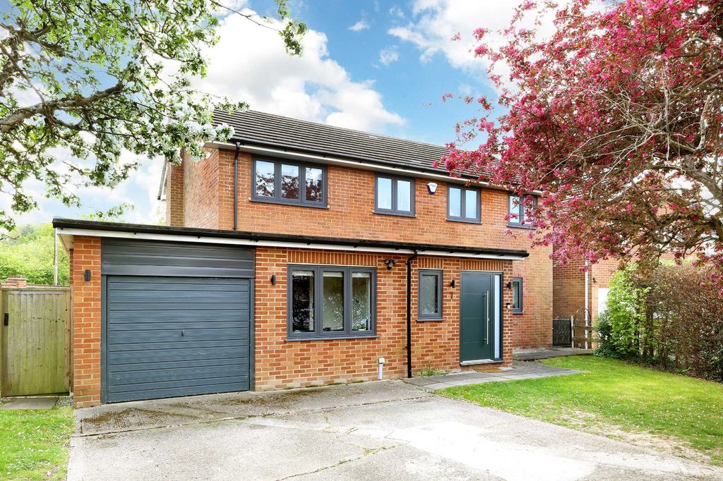 Property photo 1 of 20 Front