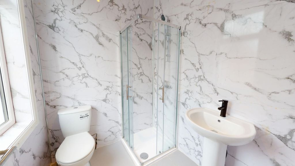 Property photo 3 of 5 7-Quadrant-Road-12152025_141200