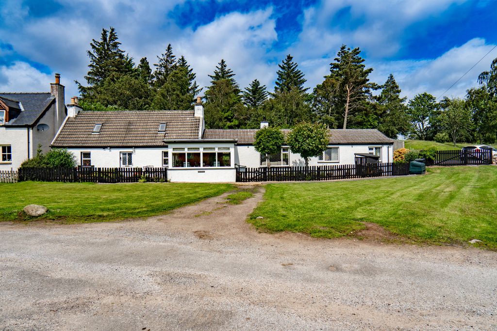 Property photo 1 of 50