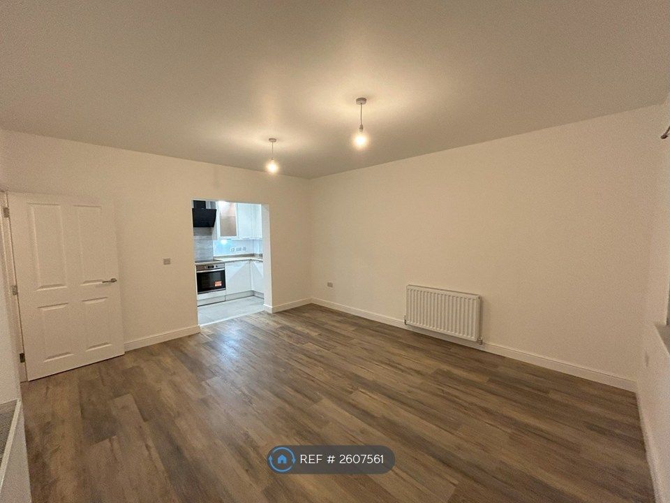 Property photo 2 of 6 Living Room