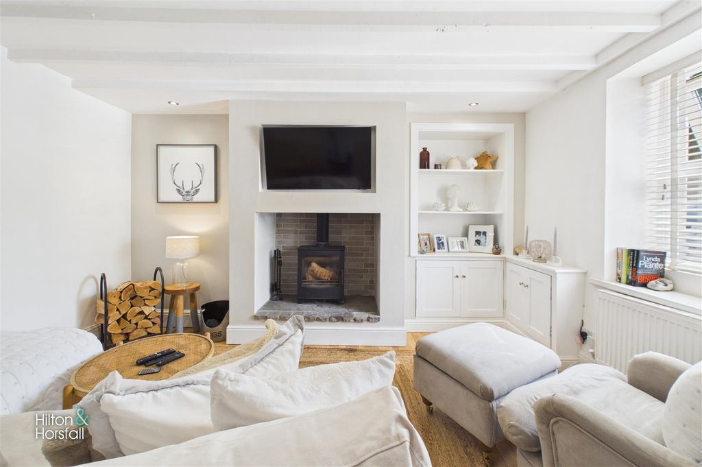Property photo 2 of 19 Lowerhouse Fold