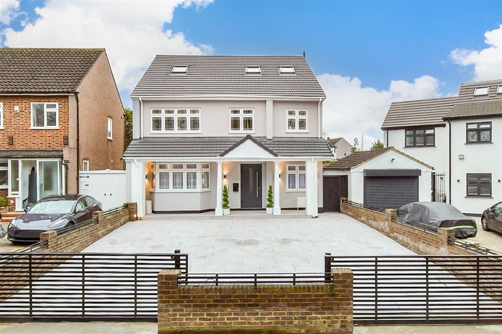 Property photo 1 of 21 External Web