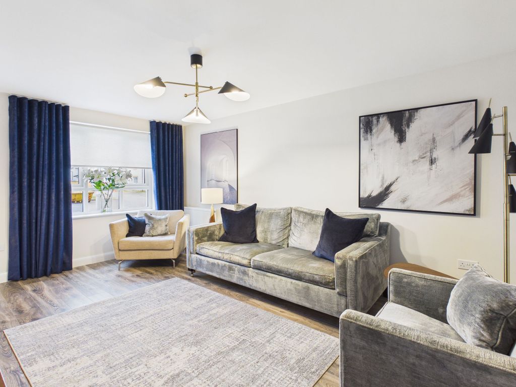 Property photo 2 of 24