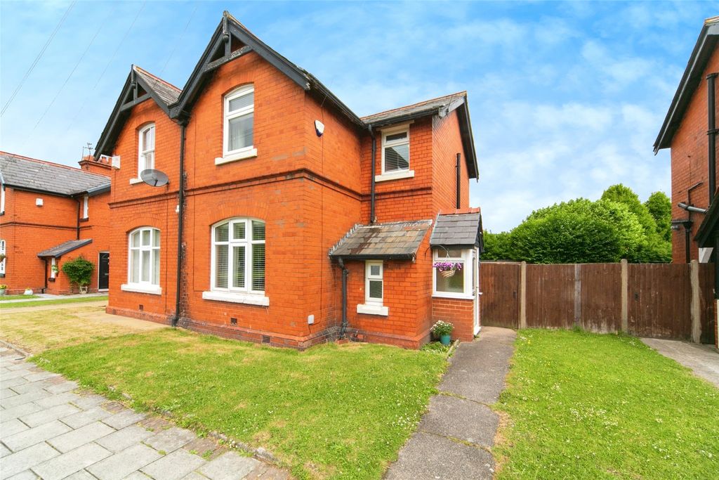 Property photo 1 of 15 Front