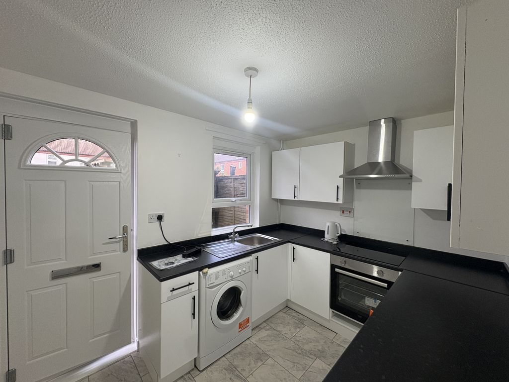 Property photo 3 of 8 Gallery