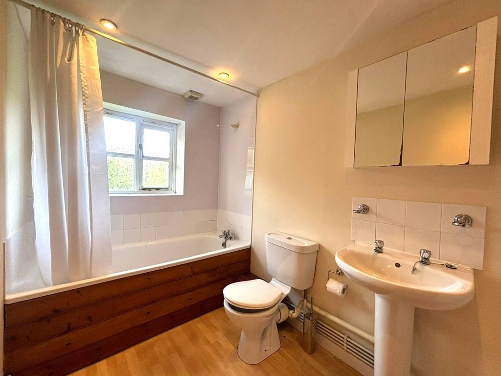 Property photo 1 of 13 3 Bedroom Detached House
