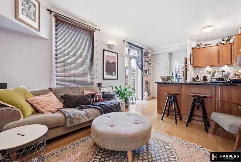 Property photo 2 of 14 Reception Room