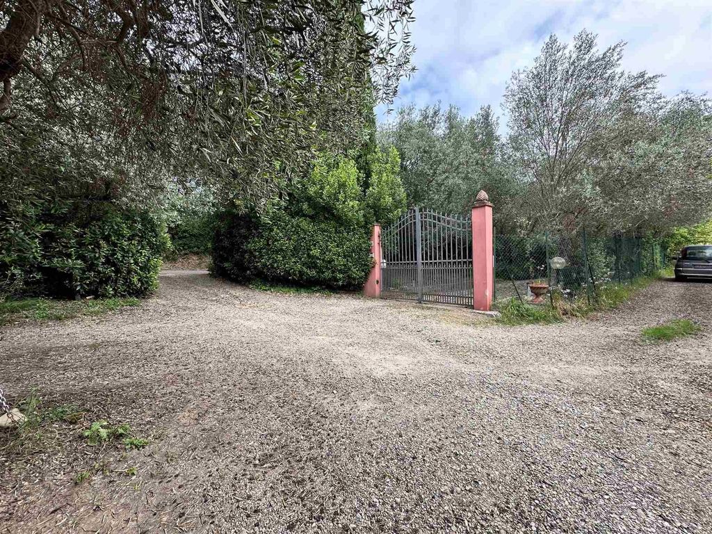 Property photo 3 of 30