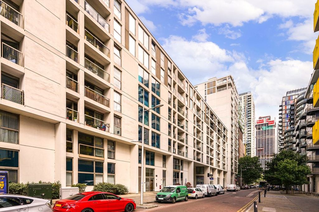 Property photo 1 of 8