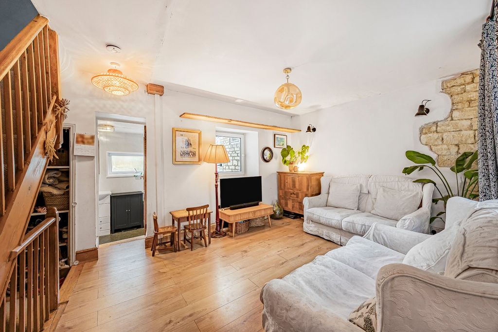 Property photo 2 of 23 Picture No. 80