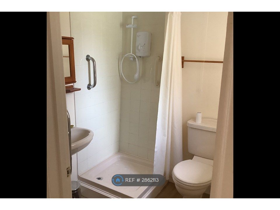 Property photo 3 of 11 On Suite.