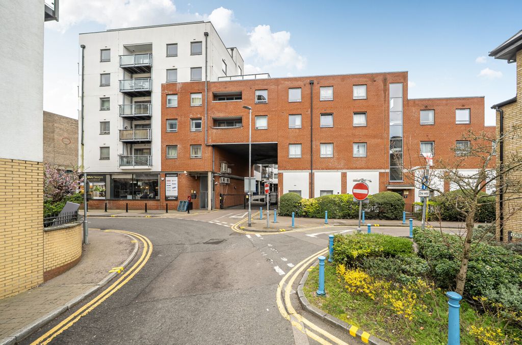 Property photo 1 of 14