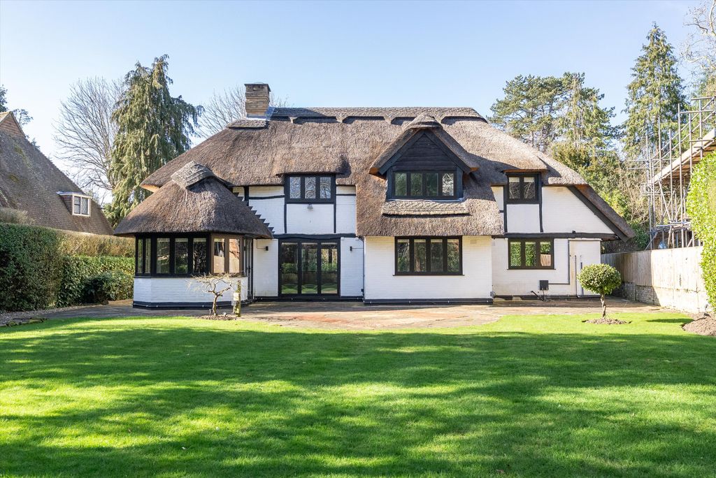 Property photo 2 of 19 Image