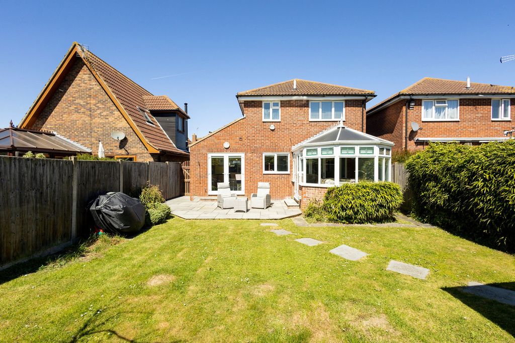 Property photo 2 of 15