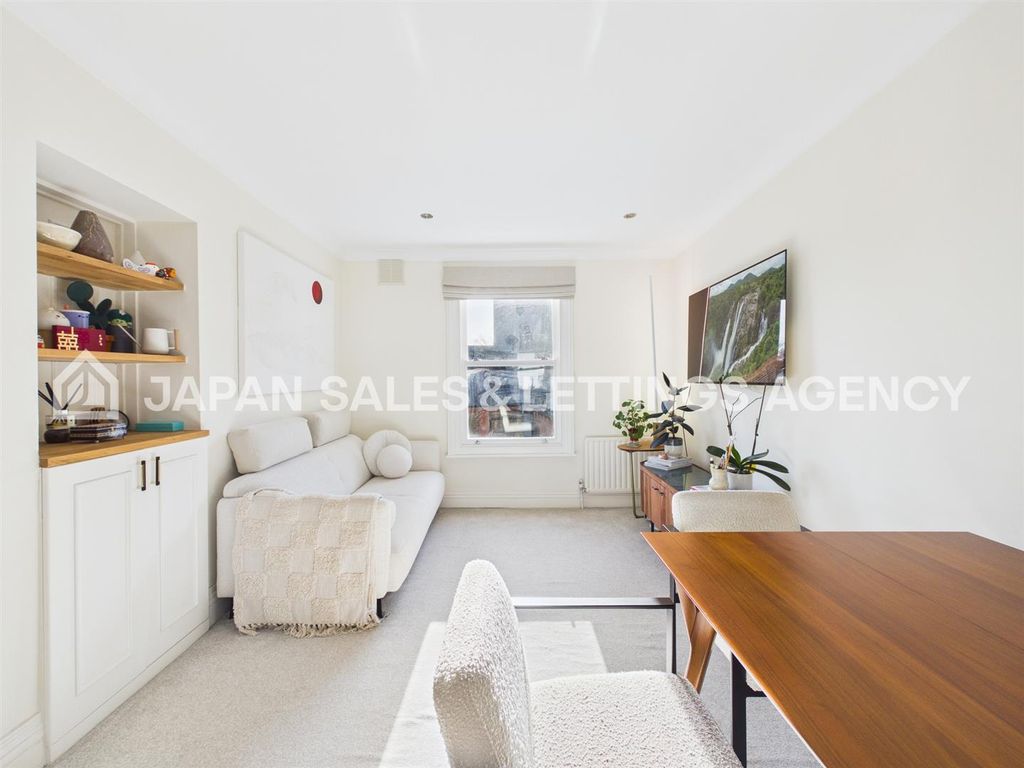 Property photo 2 of 7 Cam04401G0-Pr0108-Still004.Jpg