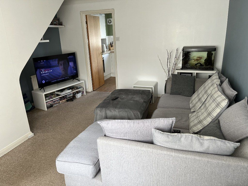 Property photo 2 of 7 Lounge