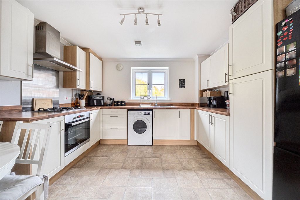 Property photo 3 of 11 Picture No. 11