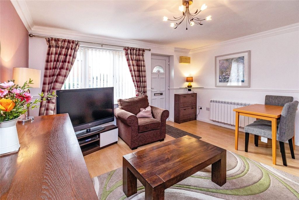 Property photo 3 of 17 Photography